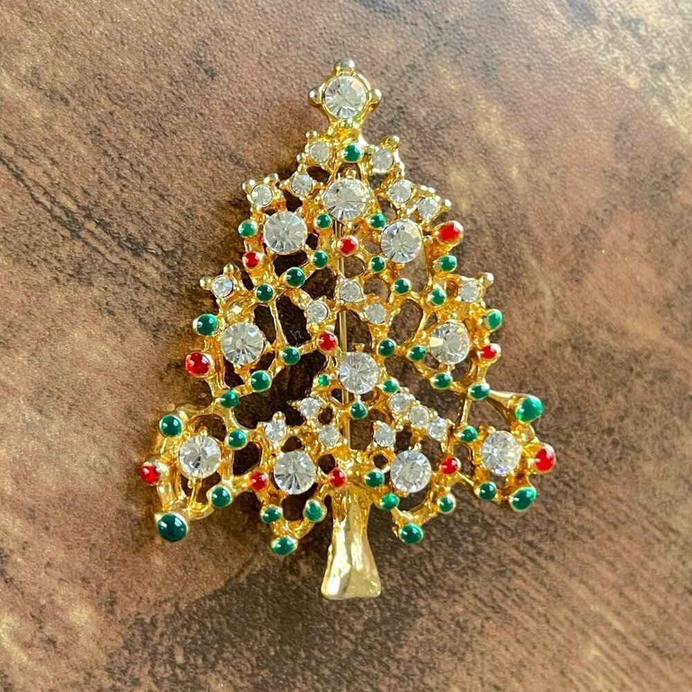 Vintage Christmas Tree Brooch Gold Tone Rhinestone Enamel Holiday Pin Eisenberg?